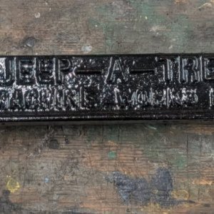 Jeep a trench bracket